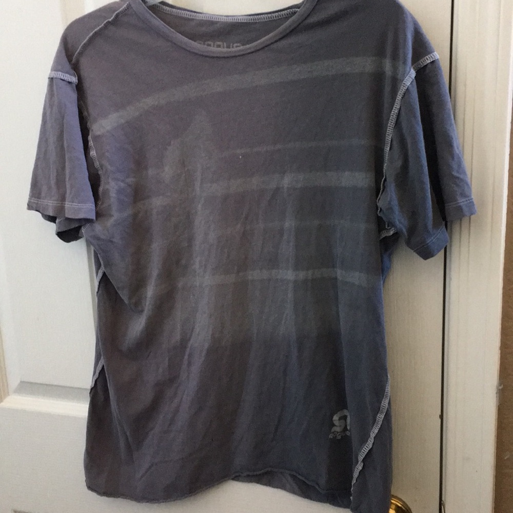 FINAL MARKDOWN Men’s rogue t-shirt medium
